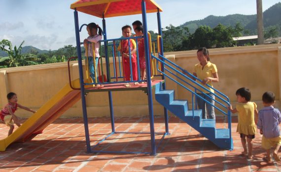 Vietnam pre-school reconstruction 2008