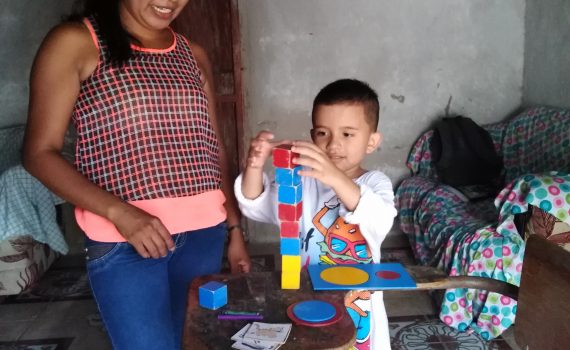 How Honduran mothers give their children the best childhood